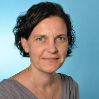 Evelyne Daniel